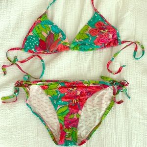 Women's Lilly Pulitzer triangle bathing suit SZ MD